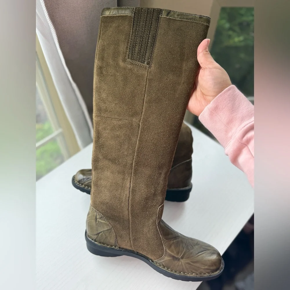 Clarks Leather Suede Khaki Olive Green HOBO Tall Knee High Boots SZ 6 Riding NEW